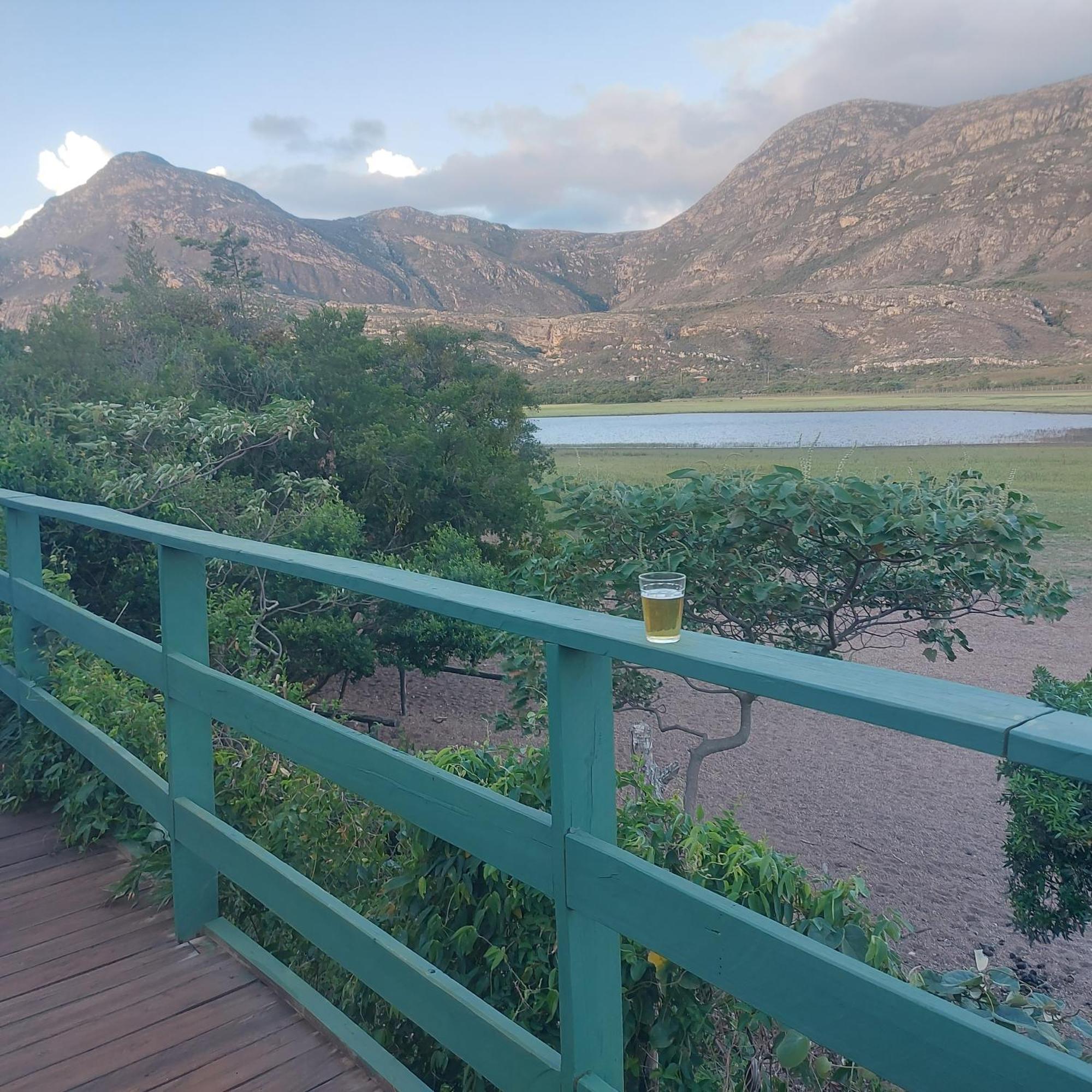 Casas E Apartamentos Da Praia, Lapinha Na Beira Do Lago Santana Do Riacho Ngoại thất bức ảnh